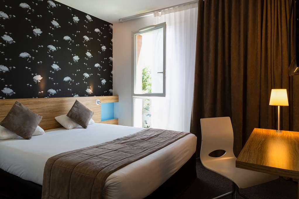 The Originals Boutique Hotel Restaurant Saint James, Montaigu-Vendee Δωμάτιο φωτογραφία
